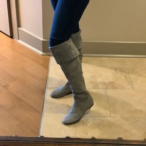 Over the knee beautiful suede boots